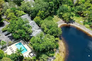 1325 Solana Rd, Naples, FL 34103 - Photo 20