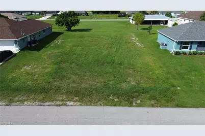 2045 NE 24th Ter, Cape Coral, FL 33909 - Photo 20