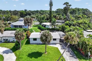 1363 Brookside Dr, Naples, FL 34104 - Photo 44