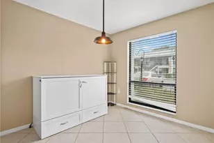 1211 Commonwealth Cir, Naples, FL 34116 - Photo 12