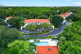 985 Tarpon Cove Dr, Naples, FL 34110 - Photo 22