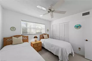 29 High Point Cir E, Naples, FL 34103 - Photo 14