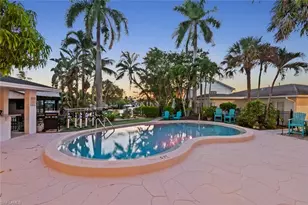 3350 Bayshore Dr, Naples, FL 34112 - Photo 30