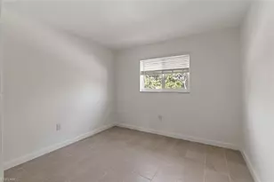 3325 Airport Rd N, Naples, FL 34105 - Photo 12