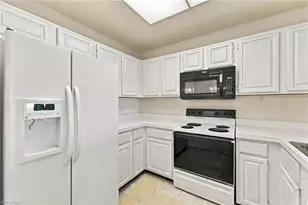 900 Arbor Lake Dr, Naples, FL 34110 - Photo 8