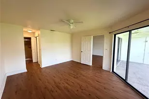 4977 Pepper Cir, Naples, FL 34113 - Photo 10