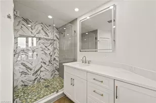 2105 Sheepshead Dr, Naples, FL 34102 - Photo 28