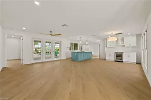 2105 Sheepshead Dr, Naples, FL 34102 - Photo 12