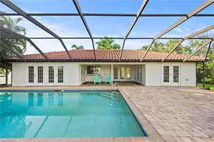 2105 Sheepshead Dr, Naples, FL 34102 - Photo 38
