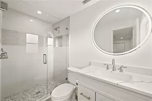 2105 Sheepshead Dr, Naples, FL 34102 - Photo 36