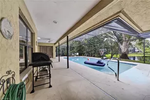 2370 Pinewoods Cir, Naples, FL 34105 - Photo 34