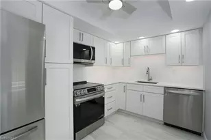 1120 Little Neck Ct, Naples, FL 34102 - Photo 10