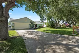 19148 Cypress View Dr, Fort Myers, FL 33967 - Photo 36