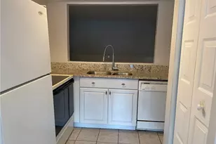 3363 Alouette Cir, Fort Myers, FL 33907 - Photo 4
