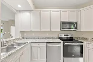6610 Huntington Lakes Cir, Naples, FL 34119 - Photo 12