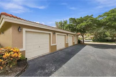 6610 Huntington Lakes Cir #103, Naples, FL 34119 - Photo 2