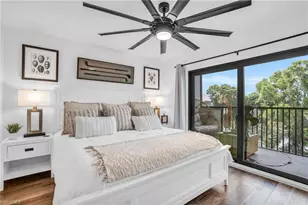 600 Neapolitan Way, Naples, FL 34103 - Photo 4