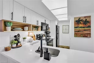 600 Neapolitan Way, Naples, FL 34103 - Photo 2