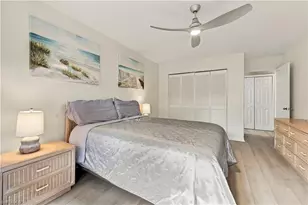 110 Bennington Dr, Naples, FL 34104 - Photo 18