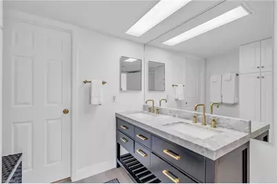 1900 Gulf Shore Blvd N #304, Naples, FL 34102 - Photo 16