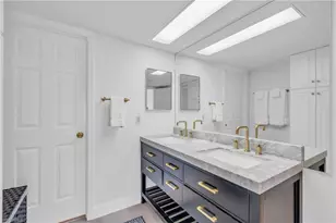 1900 Gulf Shore Blvd N, Naples, FL 34102 - Photo 16