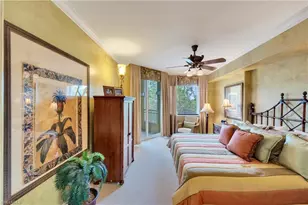 2728 Tiburon Blvd E, Naples, FL 34109 - Photo 10