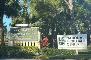 4621 Bayshore Dr, Naples, FL 34112 - Photo 16