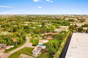 2055 Maravilla Cir, Fort Myers, FL 33901 - Photo 42