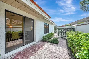 5920 Via Lugano, Naples, FL 34108 - Photo 12