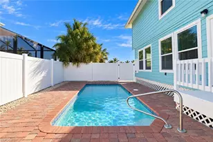 285 Lazy Way, Fort Myers Beach, FL 33931 - Photo 4