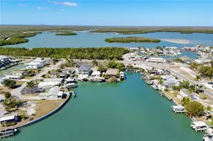 610 Sunset Dr, Goodland, FL 34140 - Photo 24