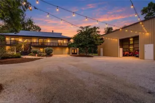 5710 Autumn Oaks Ln, Naples, FL 34119 - Photo 2