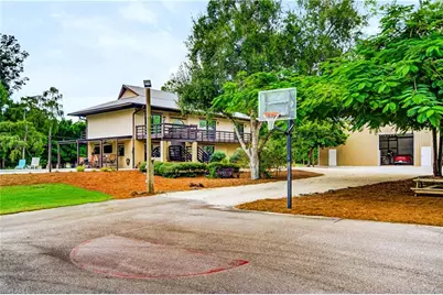 5710 Autumn Oaks Ln, Naples, FL 34119 - Photo 40