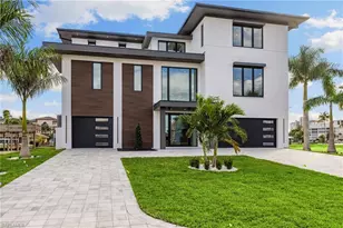 256 Tradewinds Ave, Naples, FL 34108 - Photo 2