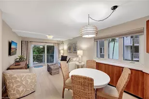 1300 Gulf Shore Blvd N, Naples, FL 34102 - Photo 2
