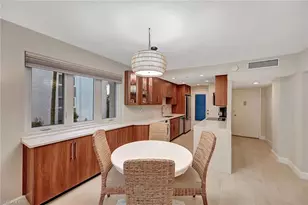 1300 Gulf Shore Blvd N, Naples, FL 34102 - Photo 8