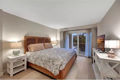 1300 Gulf Shore Blvd N #210, Naples, FL 34102 - Photo 14