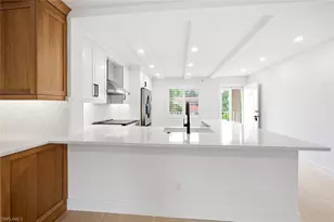 6985 Dennis Cir, Naples, FL 34104 - Photo 4
