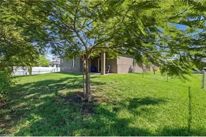 3516 NE 19th Ave, Cape Coral, FL 33909 - Photo 6