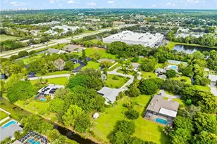1940 Curling Ave, Naples, FL 34109 - Photo 32