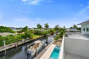 2778 Shoreview Dr, Naples, FL 34112 - Photo 32