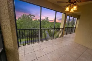 10080 Lake Cove Dr, Fort Myers, FL 33908 - Photo 4