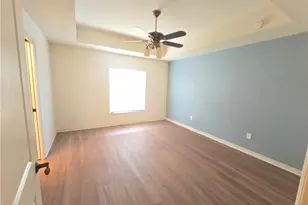 10080 Lake Cove Dr, Fort Myers, FL 33908 - Photo 18
