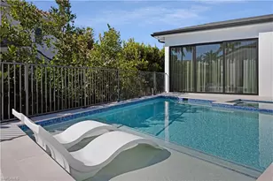 2485 Crayton Rd, Naples, FL 34103 - Photo 16