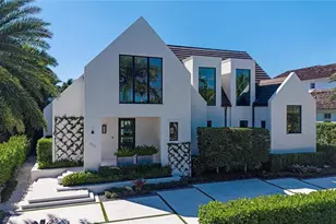 636 13th Ave S, Naples, FL 34102 - Photo 2
