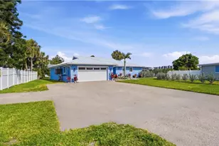 8009 Lagoon Rd, Fort Myers Beach, FL 33931 - Photo 6