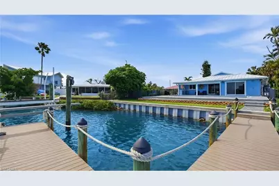 8009 Lagoon Rd, Fort Myers Beach, FL 33931 - Photo 12
