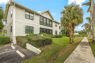 880 8th Ave S, Naples, FL 34102 - Photo 18