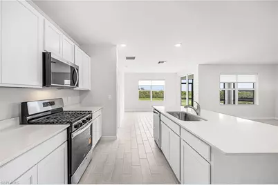 17892 Shade Tree Loop, Punta Gorda, FL 33982 - Photo 6