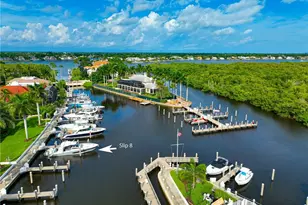 1777 Gulfstar Dr S, Naples, FL 34112 - Photo 4